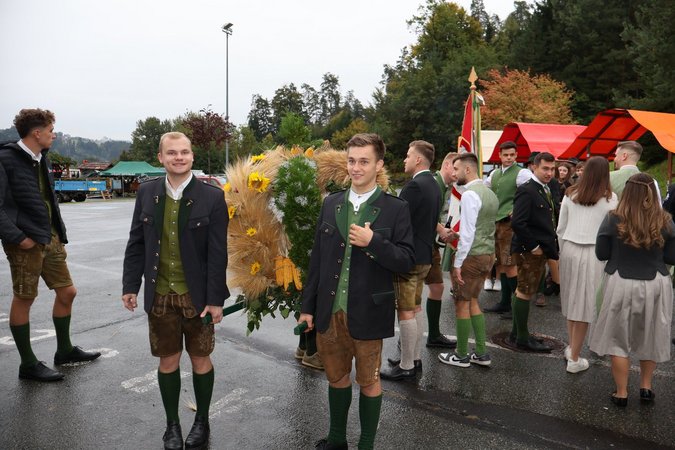 Bezirkserntedankfest 2025