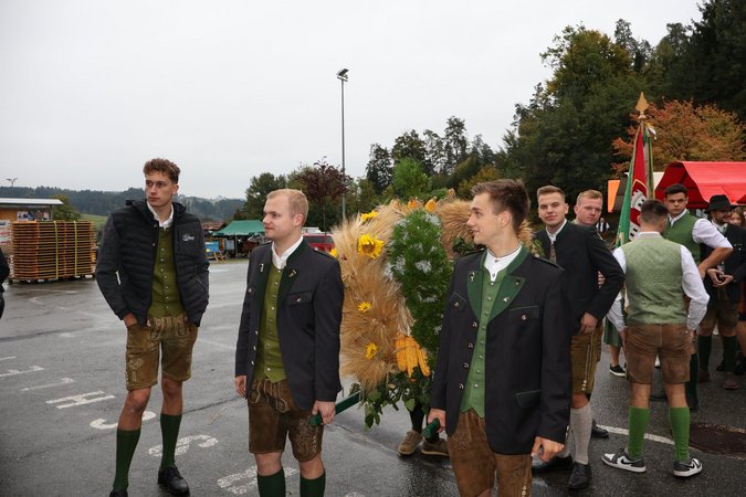 Bezirkserntedankfest 2025